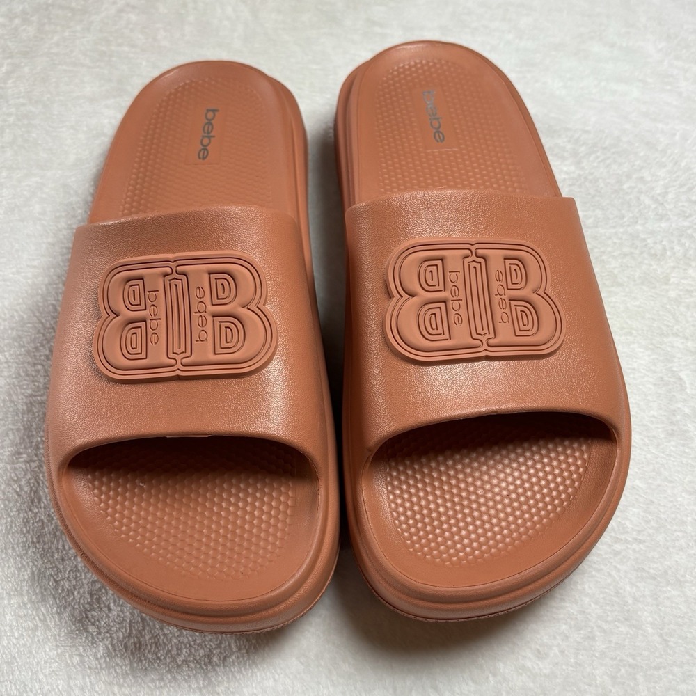 Bebe Women's Slide Sandals Size 8 color Camel  Foam Pool And Beach 3D Logo NWT